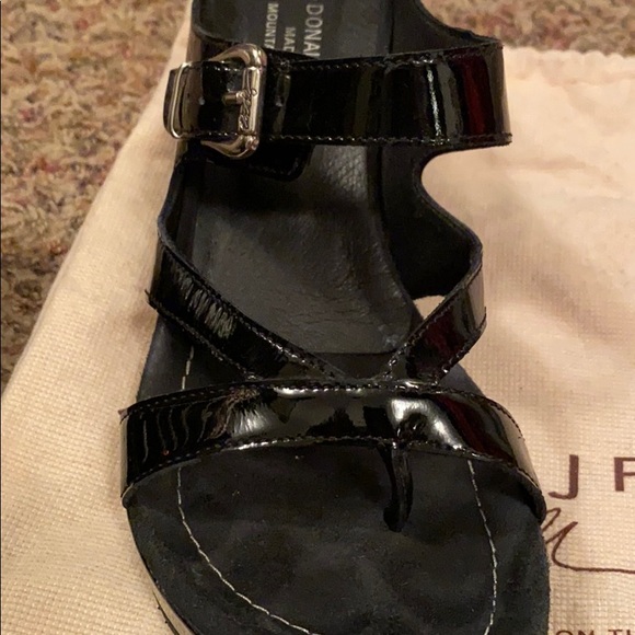 Donald J Pliner black patent leather sandals - Picture 6 of 6
